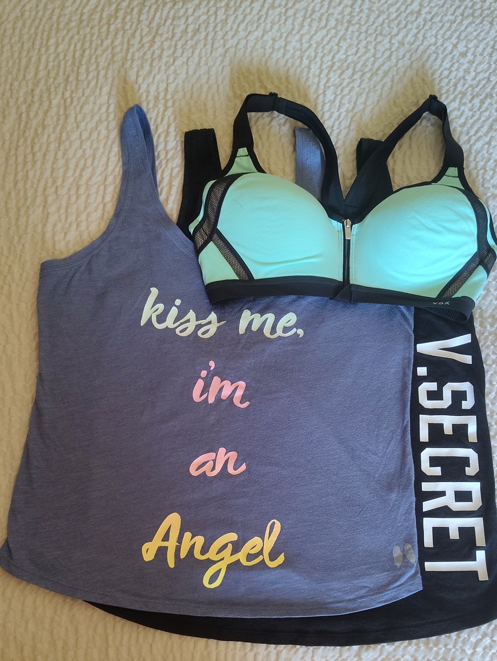 Victoria's Secret Lot 2 Y2K Tanks Size M + Mint Front-Zip Sports Bra 36 B NWOT